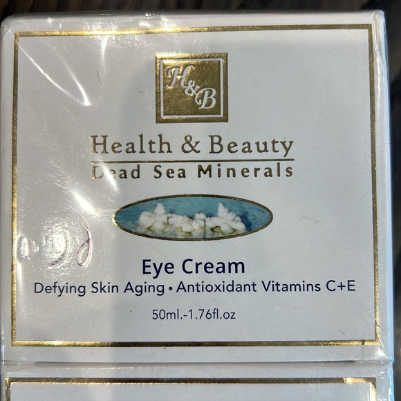 Sealed 3 item bundle of Health and Beauty Dead Sea Minerals face treatments - Picture 2 of 7